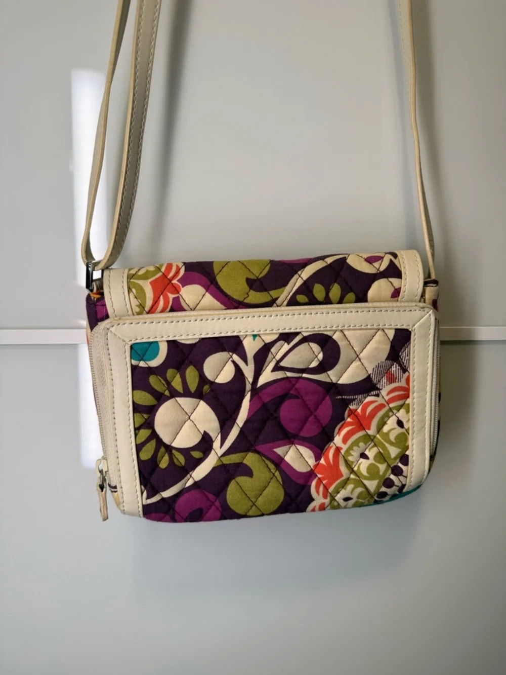 Vera Bradley Patricia Crossbody in Plum Crazy - Picture 3 of 6